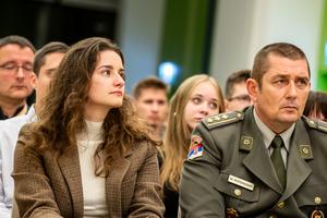 Global Political Messaging - Tomohiko Taniguchi-12